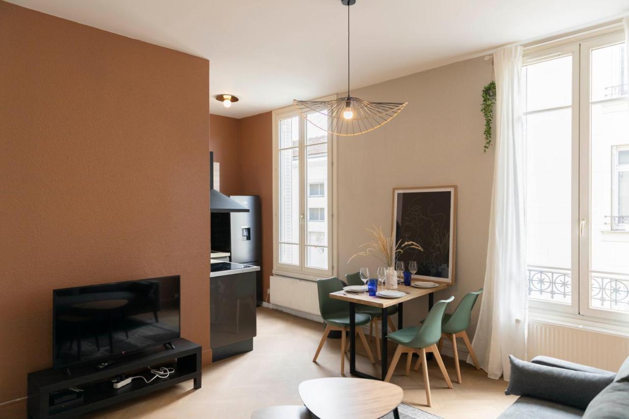 Exceptionnel Appart Haussmannien Au Coeur De Ville Troyes Exteriér fotografie